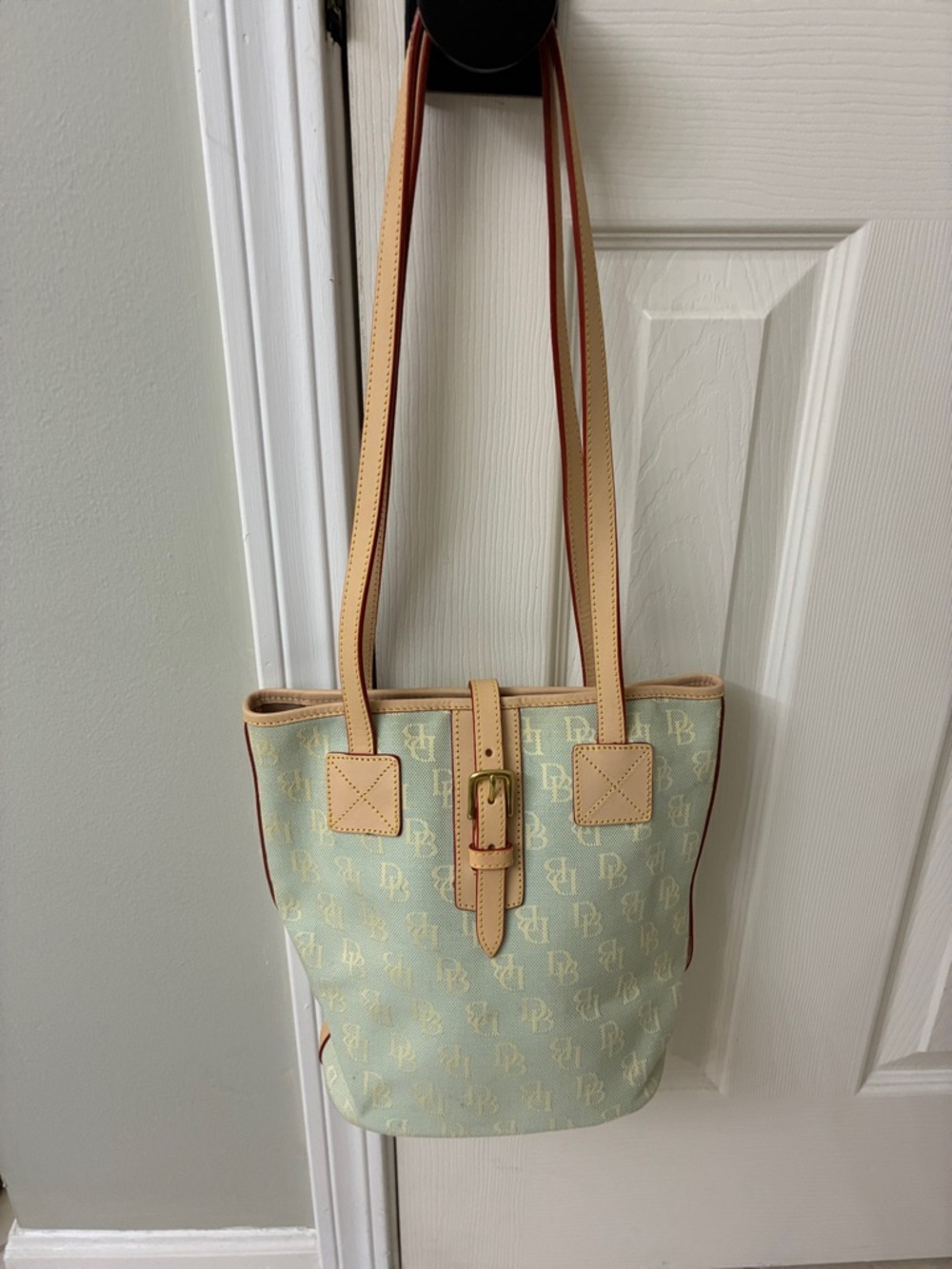 Dooney and Bourke